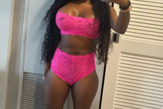 Available Now 💦 - 25 - Image 4