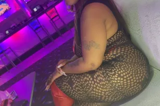 Adult Entertainment - 29 - Image 4