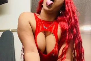 Rosy 🫦 - 27 - Image 1